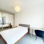 Luxury Ensuite Room - Central Birmingham R2