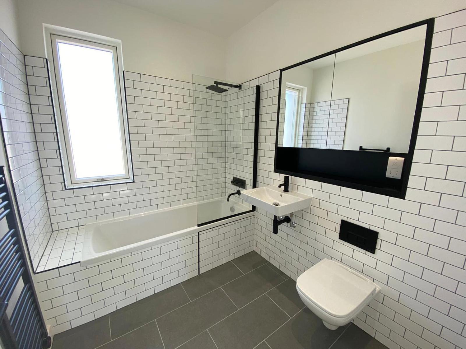 Homestay Luxury Ensuite - R2 *